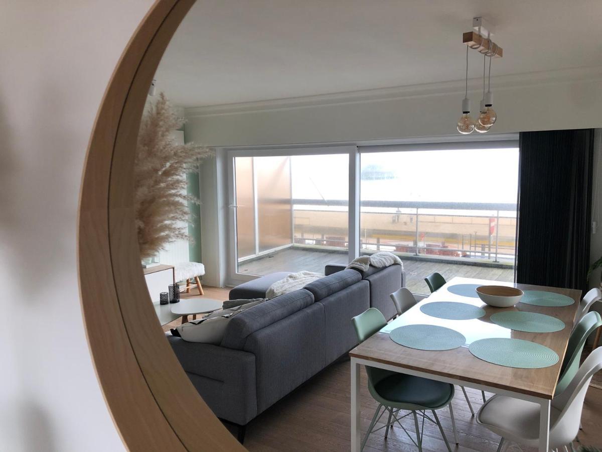 Luxueus Met Ruim Terras, Frontaal Zeezicht 4 à 5 Personen Blankenberge