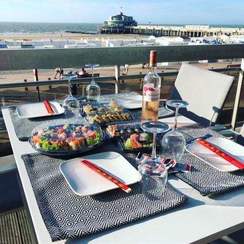 Luxueus Met Ruim Terras, Frontaal Zeezicht 4 à 5 Personen Appartamento Blankenberge