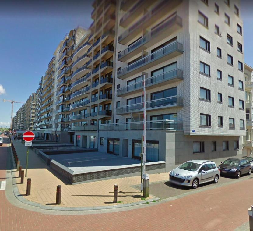 Luxueus Met Ruim Terras, Frontaal Zeezicht 4 à 5 Personen Blankenberge